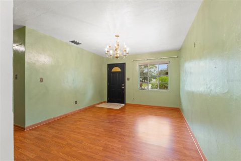 Villa ou maison à vendre à Tampa, Floride: 2 chambres, 147.16 m2 № 1403336 - photo 5