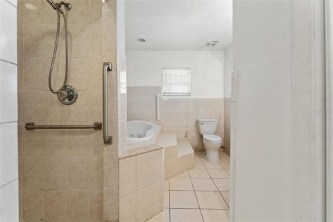 Villa ou maison à vendre à Tampa, Floride: 2 chambres, 147.16 m2 № 1403336 - photo 12