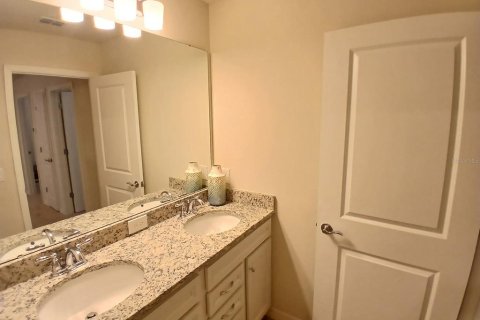 Touwnhouse à vendre à Davenport, Floride: 5 chambres, 212.1 m2 № 1133730 - photo 17