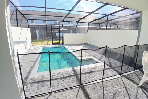 Touwnhouse à vendre à Davenport, Floride: 5 chambres, 212.1 m2 № 1133730 - photo 8