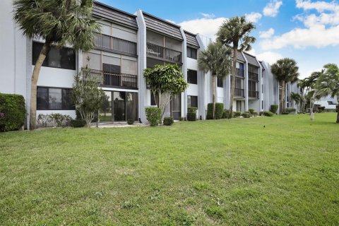 Condominio en venta en Lake Worth, Florida, 2 dormitorios, 90.86 m2 № 1100154 - foto 4