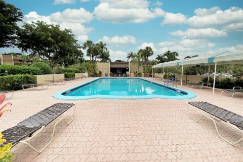 Condominio en venta en Lake Worth, Florida, 2 dormitorios, 90.86 m2 № 1100154 - foto 2