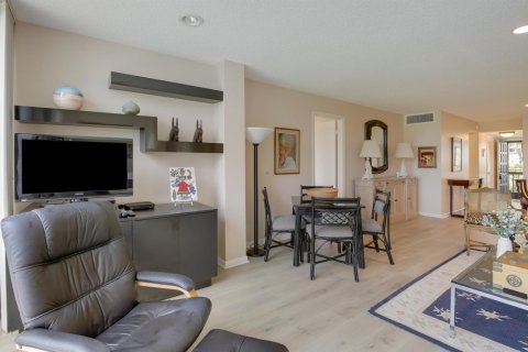 Condominio en venta en Lake Worth, Florida, 2 dormitorios, 90.86 m2 № 1100154 - foto 18