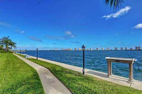 Condominio en venta en Lake Park, Florida, 2 dormitorios, 133.78 m2 № 1100150 - foto 26