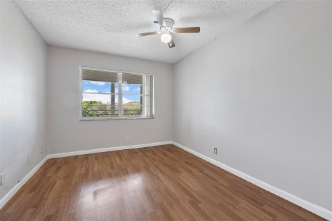 Copropriété à vendre à Deerfield Beach, Floride: 2 chambres, 96.62 m2 № 1228630 - photo 7