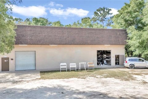 Propiedad comercial en venta en Belleview, Florida № 1386720 - foto 1