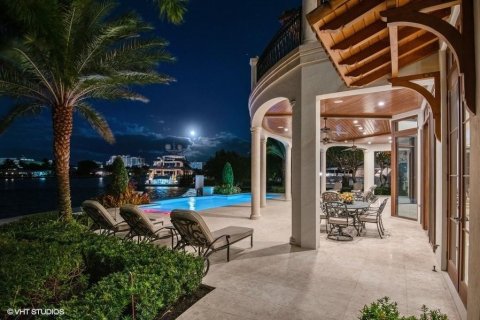 Casa en venta en Fort Lauderdale, Florida, 8 dormitorios, 832.59 m2 № 55307 - foto 5