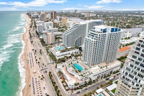 Condo in Fort Lauderdale, Florida, 2 bedrooms  № 1005108 - photo 8