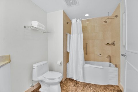 Condo in Fort Lauderdale, Florida, 2 bedrooms  № 1005108 - photo 14