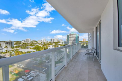 Condo in Fort Lauderdale, Florida, 2 bedrooms  № 1005108 - photo 12