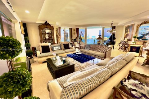 Condo in Aventura, Florida, 5 bedrooms  № 1147382 - photo 1