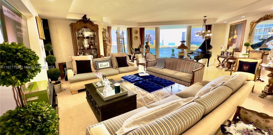 Condo in Aventura, Florida, 5 bedrooms  № 1147382