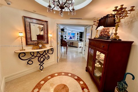 Condo in Aventura, Florida, 5 bedrooms  № 1147382 - photo 4