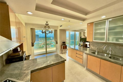 Condominio en venta en Aventura, Florida, 5 dormitorios, 310.29 m2 № 1147382 - foto 27