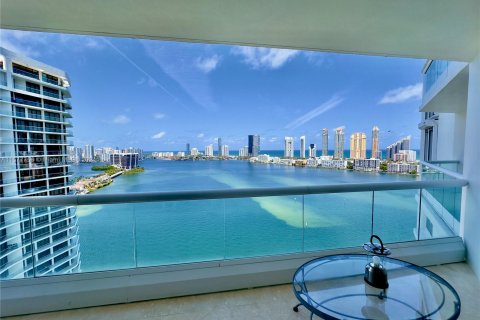 Condo in Aventura, Florida, 5 bedrooms  № 1147382 - photo 15