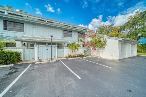 Adosado en venta en Miami, Florida, 2 dormitorios, 132.85 m2 № 1399091 - foto 2