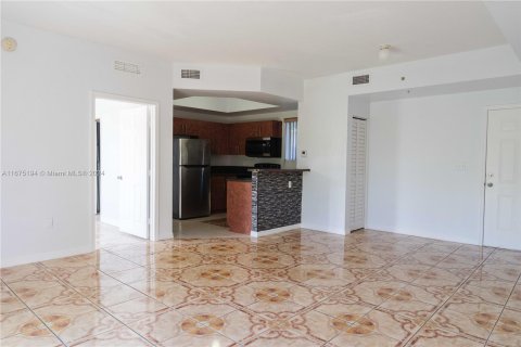 House in Miami, Florida 1 bedroom, 66.89 sq.m. № 1399090 - photo 10