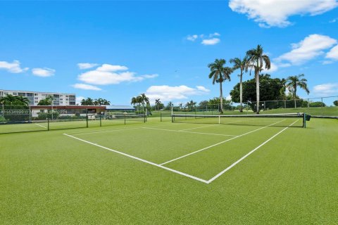 Condominio en venta en Pembroke Pines, Florida, 2 dormitorios, 108.7 m2 № 1310597 - foto 1