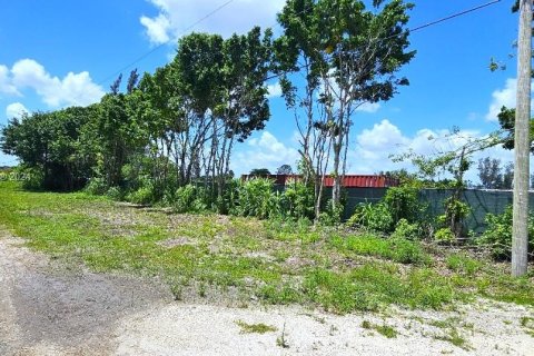 Propiedad comercial en venta en Miami, Florida № 1292241 - foto 9