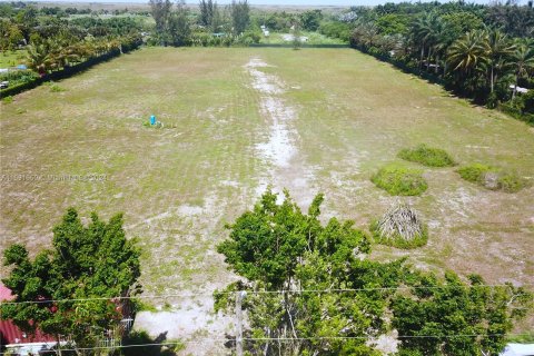 Propiedad comercial en venta en Miami, Florida № 1292241 - foto 1