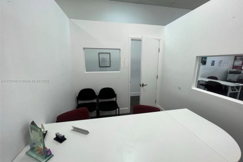 Office in Hialeah, Florida № 787492 - photo 4