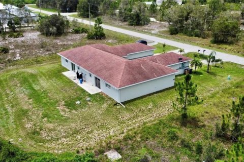 Immobilier commercial à vendre à Lehigh Acres, Floride: 214.23 m2 № 1347103 - photo 6