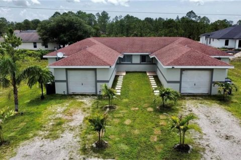 Immobilier commercial à vendre à Lehigh Acres, Floride: 214.23 m2 № 1347103 - photo 1