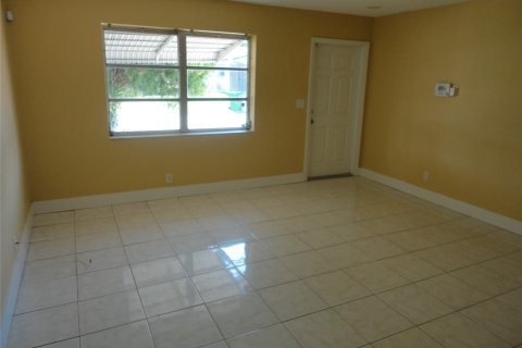 Villa ou maison à vendre à Tamarac, Floride: 2 chambres, 95.13 m2 № 1182301 - photo 17