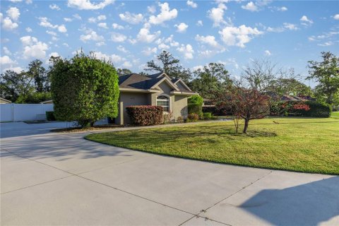 House in Ocala, Florida 4 bedrooms, 273.32 sq.m. № 1403321 - photo 2