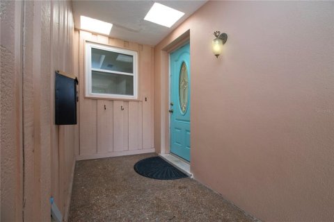 House in Sarasota, Florida 2 bedrooms, 122.91 sq.m. № 1390124 - photo 5