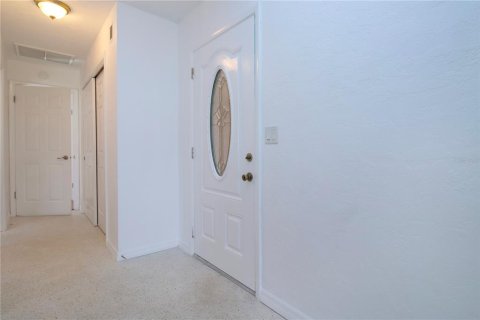 House in Sarasota, Florida 2 bedrooms, 122.91 sq.m. № 1390124 - photo 6