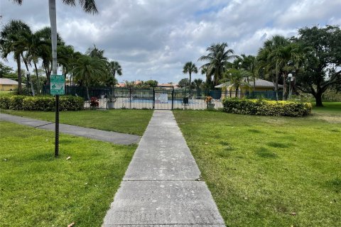 Condominio en venta en Boynton Beach, Florida, 1 dormitorio, 65.5 m2 № 1189779 - foto 2