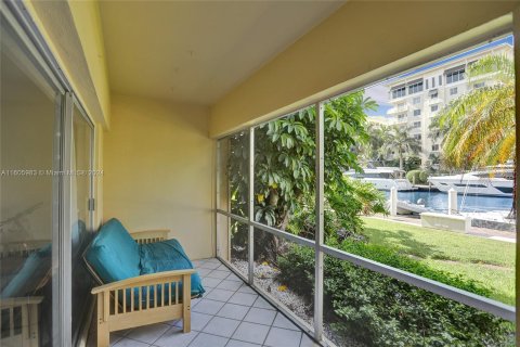 Copropriété à vendre à Fort Lauderdale, Floride: 2 chambres, 111.48 m2 № 1226481 - photo 29