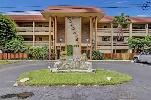 Condo in Fort Lauderdale, Florida, 2 bedrooms  № 1226481 - photo 2