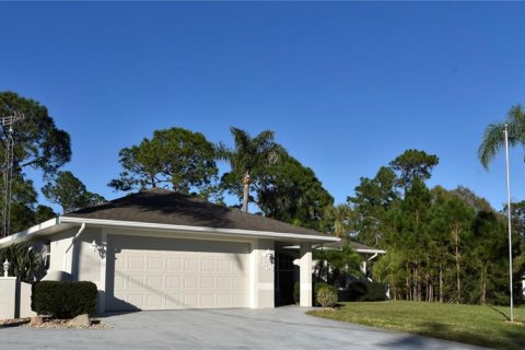 House in Sebring, Florida 2 bedrooms, 131.55 sq.m. № 961145 - photo 6