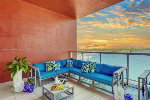 Condo in Hollywood, Florida, 1 bedroom  № 1378701 - photo 19