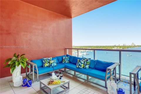 Condo in Hollywood, Florida, 1 bedroom  № 1378701 - photo 17