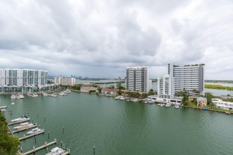 Condominio en venta en North Bay Village, Florida, 1 dormitorio, 78.04 m2 № 1402800 - foto 15