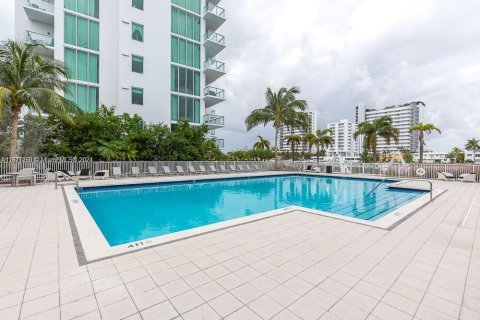 Condominio en venta en North Bay Village, Florida, 1 dormitorio, 78.04 m2 № 1402800 - foto 26