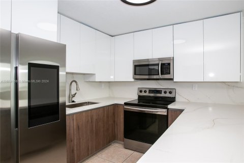 Condominio en venta en Miami Beach, Florida, 1 dormitorio, 80.27 m2 № 1269306 - foto 1