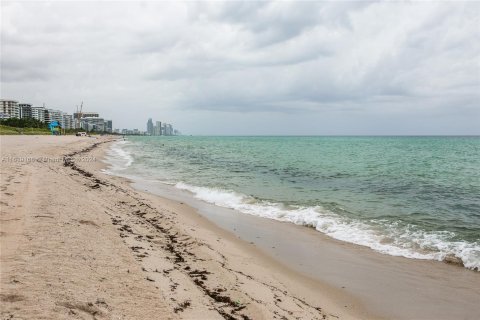 Condominio en venta en Miami Beach, Florida, 1 dormitorio, 80.27 m2 № 1269306 - foto 18