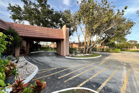 Condominio en venta en Davie, Florida, 3 dormitorios, 155.15 m2 № 987060 - foto 14