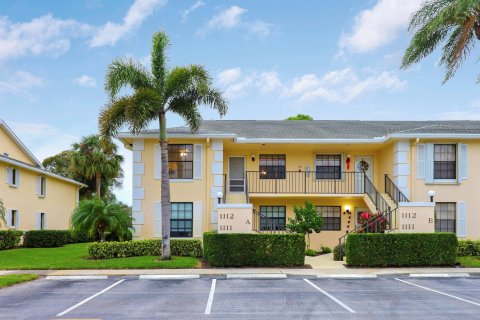 Condo in Jupiter, Florida, 2 bedrooms  № 1189547 - photo 1