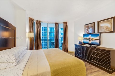 Condo in Sunny Isles Beach, Florida, 1 bedroom  № 1410504 - photo 11