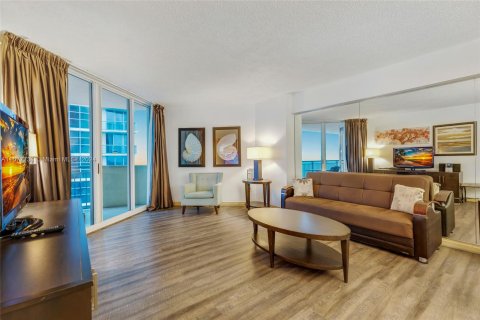 Condo in Sunny Isles Beach, Florida, 1 bedroom  № 1410504 - photo 7