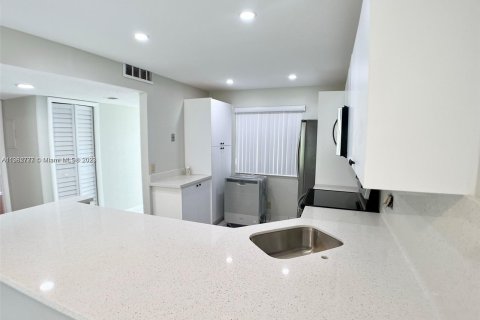 Condominio en venta en Weston, Florida, 2 dormitorios, 114.36 m2 № 666450 - foto 4
