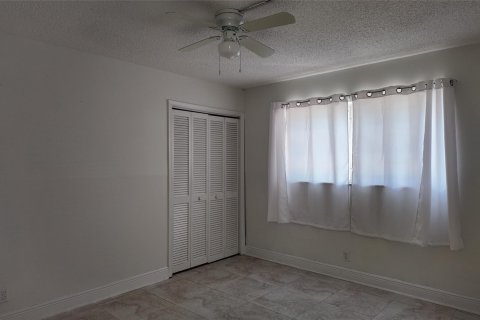 Condo in Coral Springs, Florida, 3 bedrooms  № 1172085 - photo 9