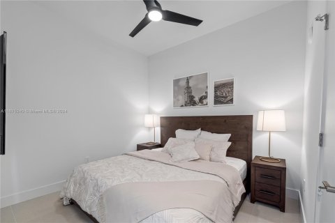 Copropriété à vendre à Miami, Floride: 1 chambre № 1399074 - photo 12