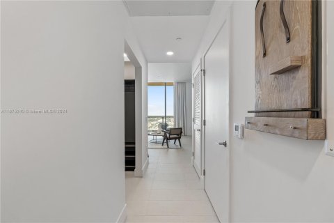 Copropriété à vendre à Miami, Floride: 1 chambre № 1399074 - photo 3