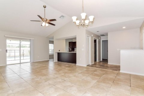 Casa en alquiler en New Port Richey, Florida, 3 dormitorios, 157.1 m2 № 1369339 - foto 5